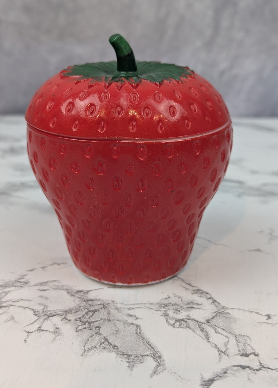 Hazel Atlas Strawberry Milk Glass Lidded Jam Jar Sugar Bowl Cottagecore - Picture 3 of 11